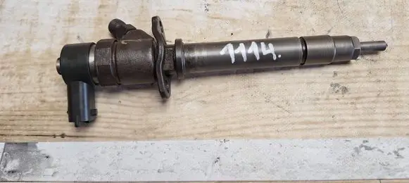 Volvo S60 Fuel injector 0445110078