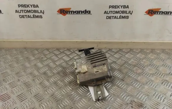 Toyota Corolla E120 E130 Engine control unit/module 8965002010 031000 EATCEC007