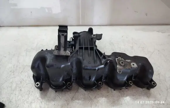 Volkswagen Amarok Intake manifold 03L129711L