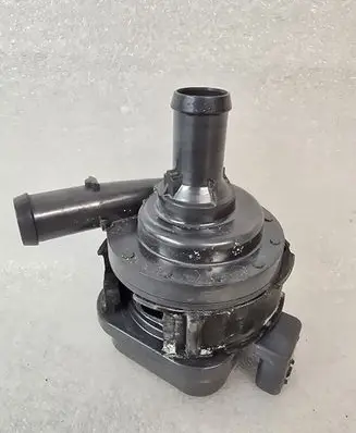 Volvo XC40 Electric auxiliary coolant/water pump 31493259