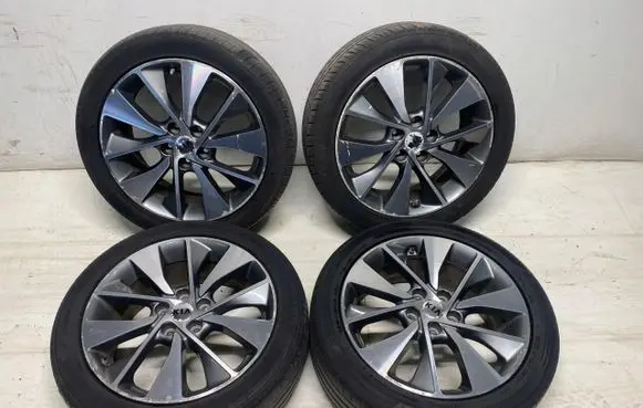 KIA Optima R18 alloy rim 