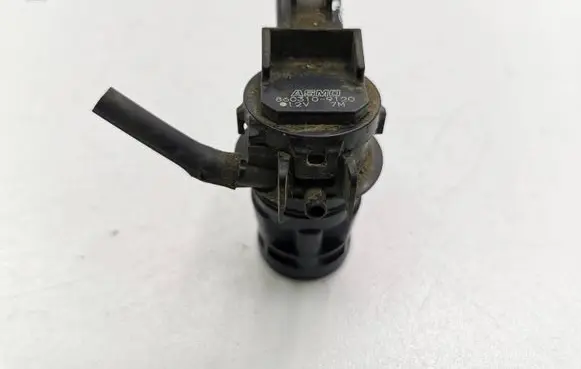 Mazda CX-7 Windscreen/windshield washer pump 8603109120