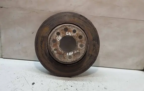 Volkswagen PASSAT B6 Rear brake disc