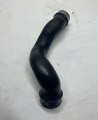Mercedes-Benz C W203 Intercooler hose/pipe A2035281582