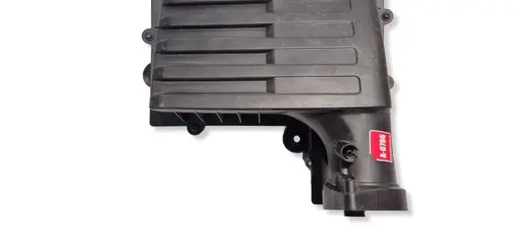 Volkswagen Touran III Air filter box 5Q0129620B