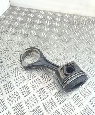 Mercedes-Benz C W204 Piston with connecting rod 6423010 A64238