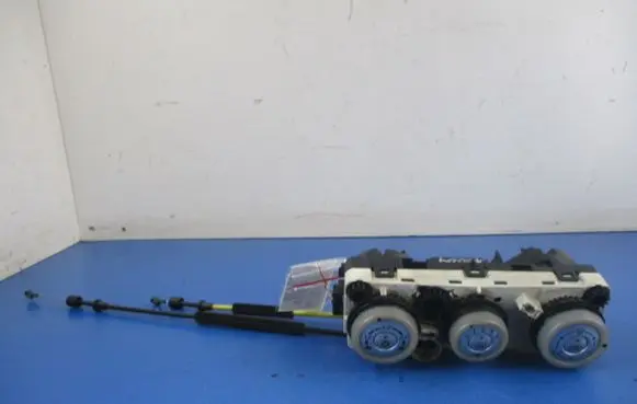 Mitsubishi Colt CZ3 Climate control unit 69667016