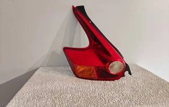 Nissan Juke I F15 Rear/tail lights