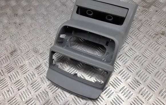 Audi Q7 4M Other center console (tunnel) element 4M0864061 4M0864147A