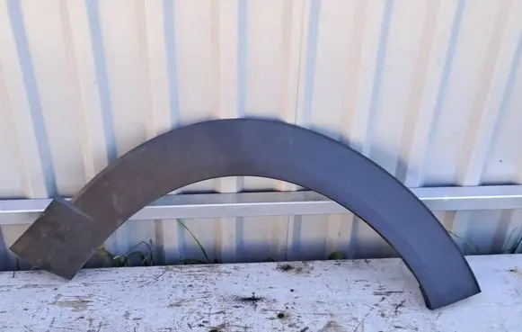 Mercedes-Benz C W205 Front arch trim DFR551W21