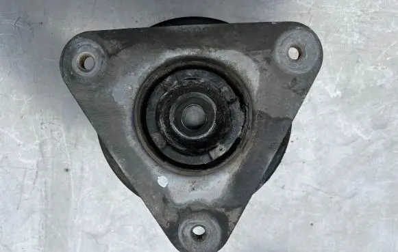 Renault Zoe Coil spring mount 543024644r