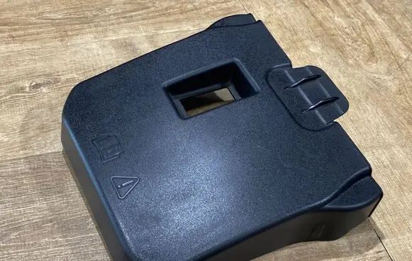 Ford Kuga II Battery box tray cover/lid AM5110A659AD