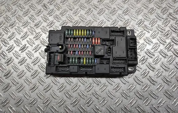 Mini Cooper Countryman R60 Comfort/convenience module 10681810 0100164486 519480T01