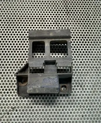Mercedes-Benz Sprinter W906 Front bumper mounting bracket A9068850263