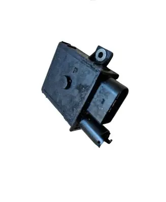 BMW 5 E60 E61 Glow plug pre-heat relay 0005210114