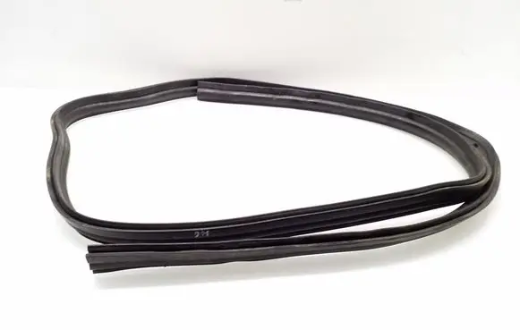 Mercedes-Benz E W211 Engine compartment rubber 