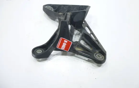 Volkswagen Golf Plus Gear shift cable bracket 1K0711789G