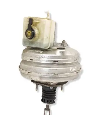 BMW 5 E60 E61 Brake booster 32480745