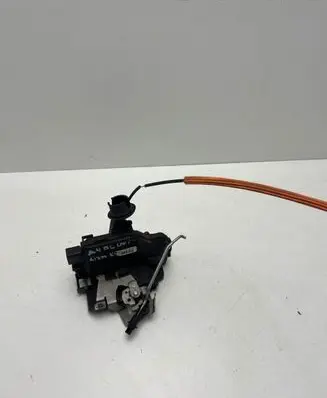 Audi A4 S4 B6 8E 8H Rear door lock 8E0839015C 66303GF