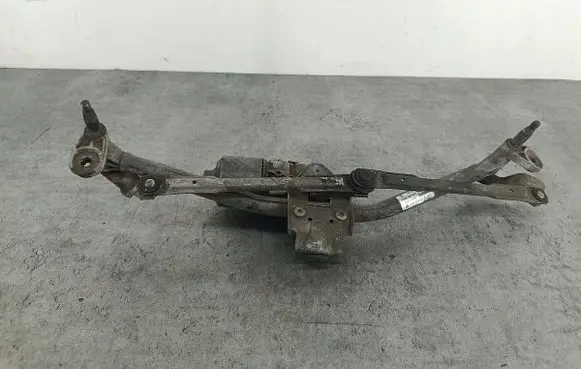 Volkswagen Polo IV 9N3 Front wiper linkage 