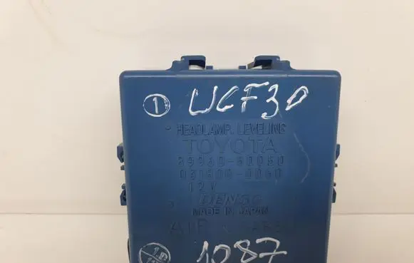 Lexus LS 430 Headlight level adjustment motor 8996050080