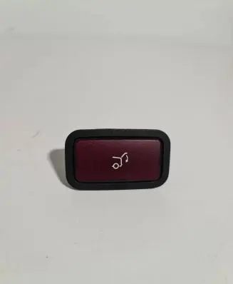 Mercedes-Benz E W211 Tailgate/boot open switch button 2118219551