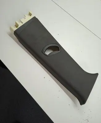 BMW X3 E83 (B) pillar trim (top) 3330446