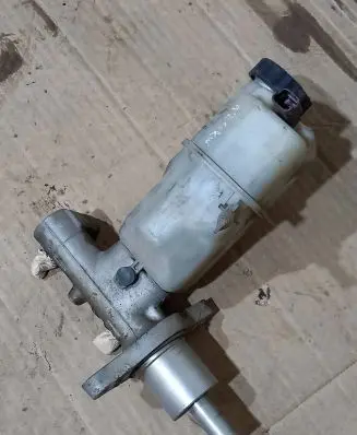 Citroen C5 Master brake cylinder 9646980980 03350885121