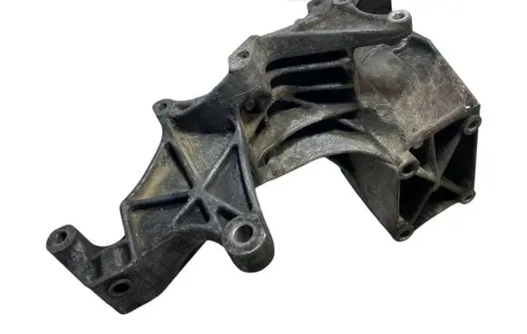 Volkswagen II LT Generator/alternator bracket 074145169D