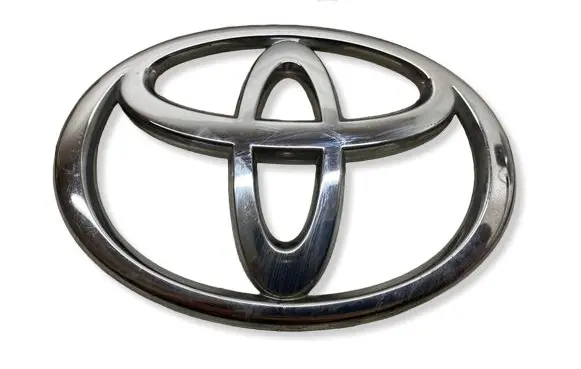 Toyota Avensis T250 Manufacturers badge/model letters 7543105050