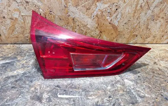 Toyota Auris E180 Rear/tail lights