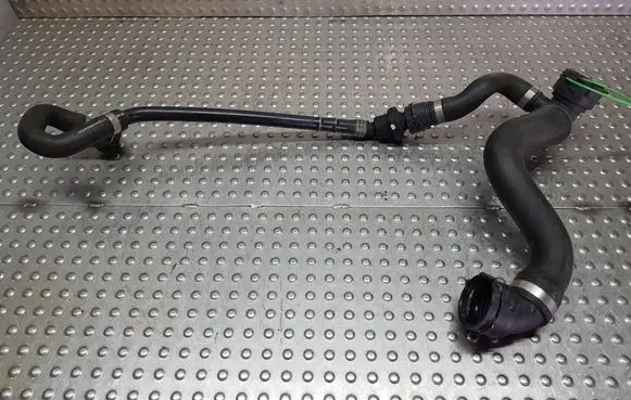 Mercedes-Benz C W205 Engine coolant pipe/hose S26370829 A2055018301 A2642002001