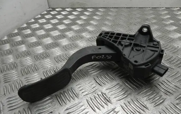 Toyota C-HR I Accelerator throttle pedal 78110F4022