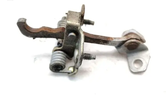 Citroen Xsara Picasso Front door check strap stopper