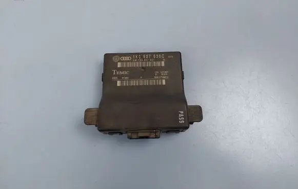 Volkswagen Golf V Gateway control module 1K0907530C 1K0907951