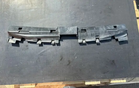 Renault Trafic II (X83) Radiator trim 93854399 1020486