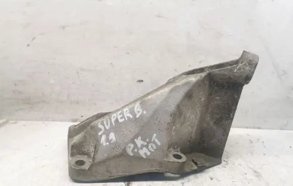 Skoda Superb B5 (3U) Engine mounting bracket 8D0199307P