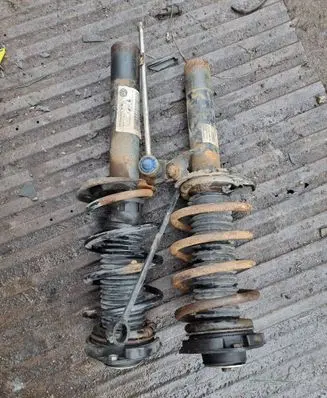 Volkswagen Golf IV Front shock absorber/damper 1K04000054 3231 AWEBT021