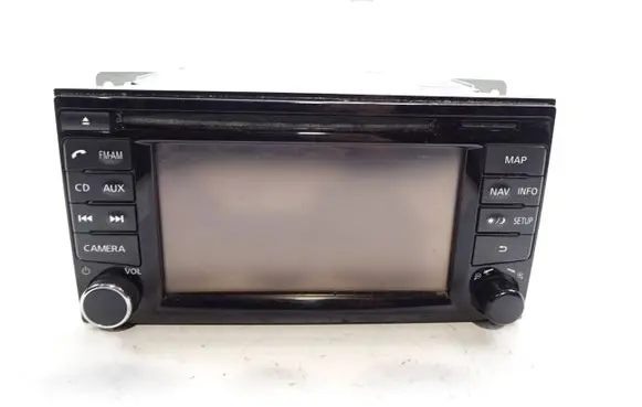 Radio/CD/DVD/GPS head unit