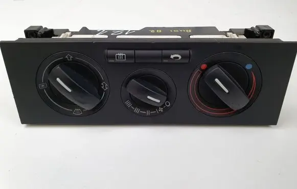 Audi A2 Climate control unit 8Z0819045B