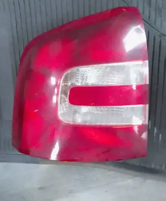 Skoda Octavia Mk2 (1Z) Rear/tail lights 275901 010002 7308