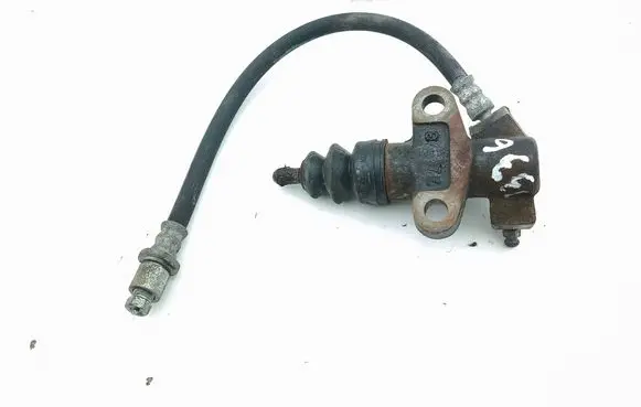 Clutch slave cylinder