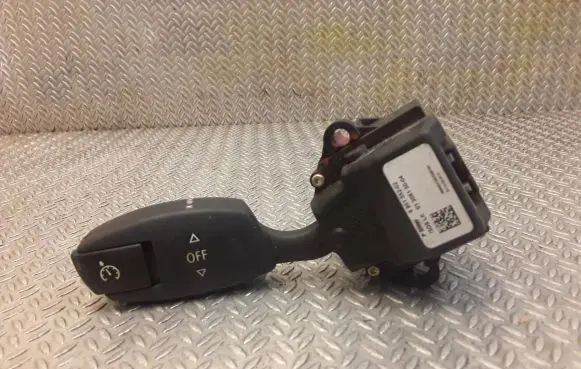 BMW 5 E60 E61 Cruise control switch 6951352