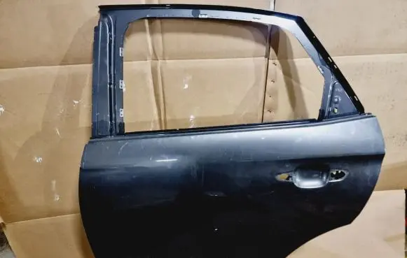 Citroen DS7 Crossback Rear door 9819326880