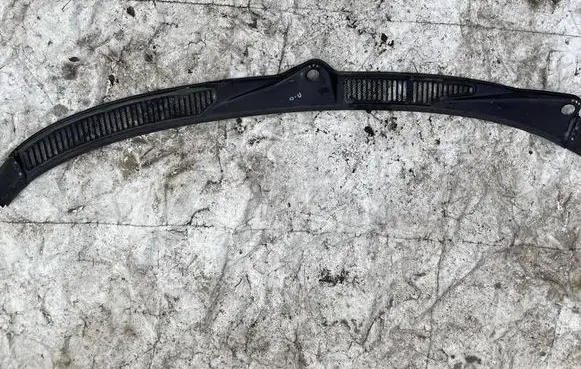 Audi A6 S6 C4 4A Wiper trim 4A1805099