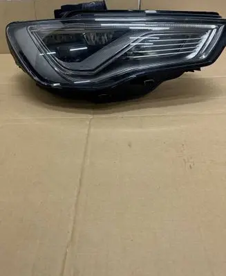 Audi A3 S3 8V Headlight/headlamp 8V0941034