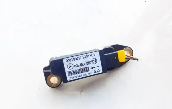 Mercedes-Benz E W210 Airbag deployment crash/impact sensor 2208204426 002450078