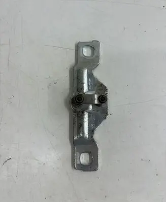 Audi TT TTS Mk2 Loading door lock loop/hook striker 8P4827507