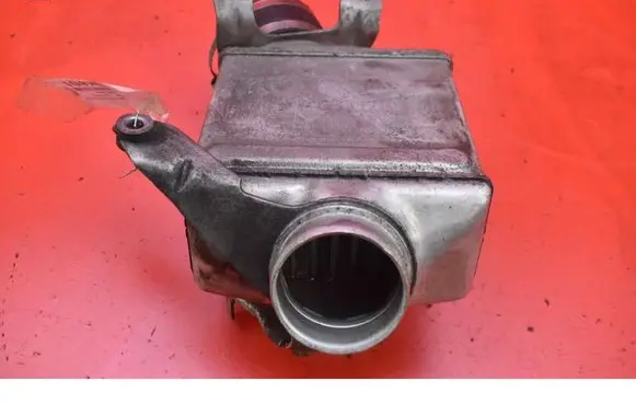 BMW 7 F01 F02 F03 F04 Intercooler radiator 7575403