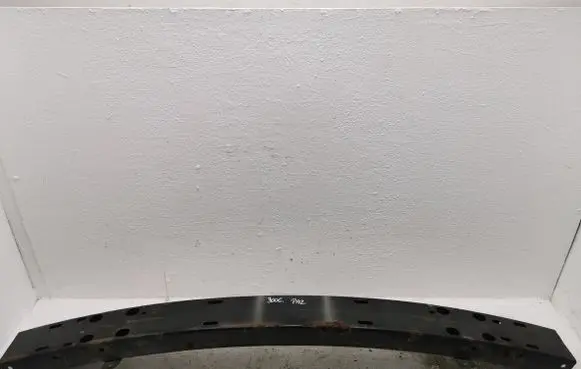 Chrysler 300C Front bumper support beam 